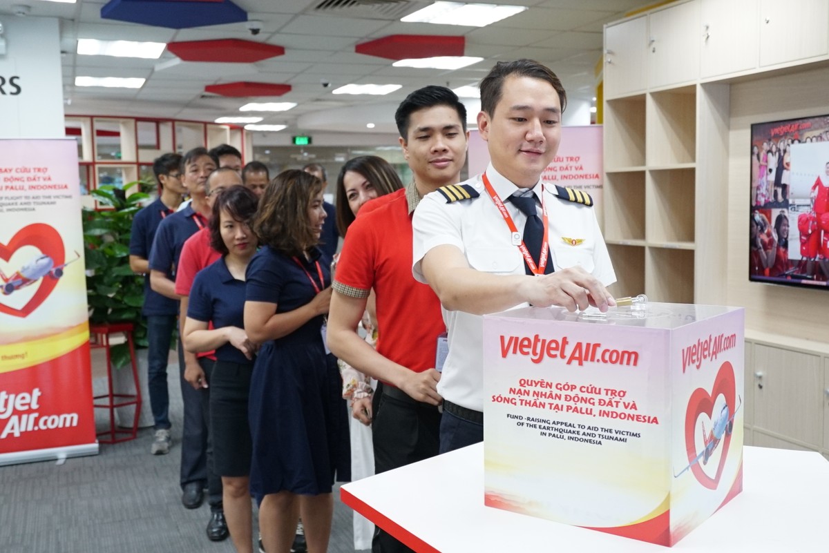Chuyến bay cứu trợ nạn nhân động đất - sóng thần tại Indonesia của Vietjet Air đã cất cánh ảnh 5