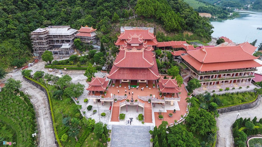 Ba Vàng và 4 ngôi chùa lên hình đẹp cho du khách khi đến Quảng Ninh ảnh 5