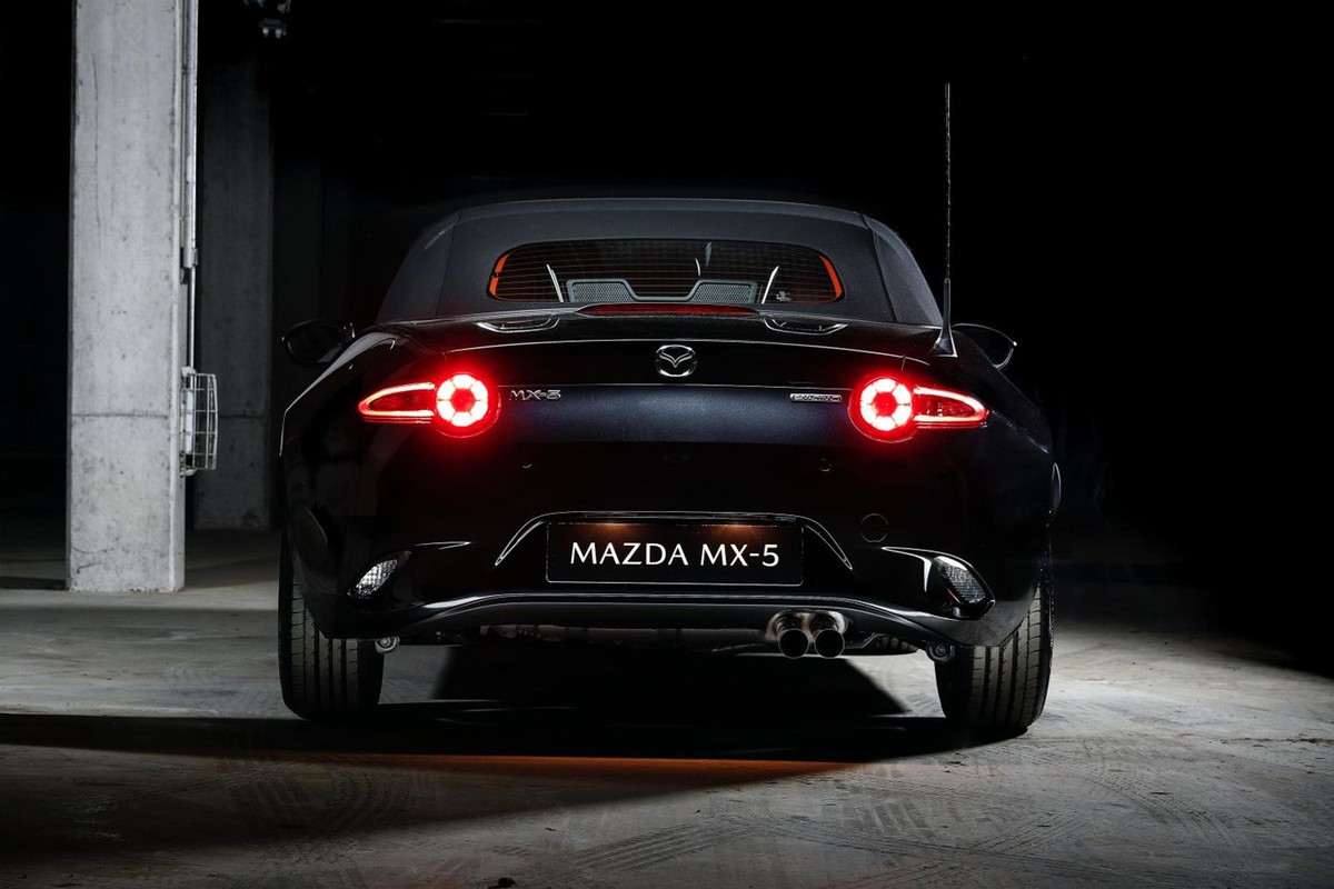 Chiêm ngưỡng phiên bản giới hạn của dòng xe huyền thoại Mazda MX-5 ảnh 9