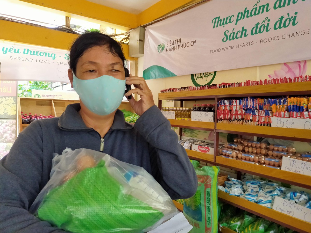 Siêu thị hạnh phúc 0 đồng đã đến Sài Gòn ảnh 1