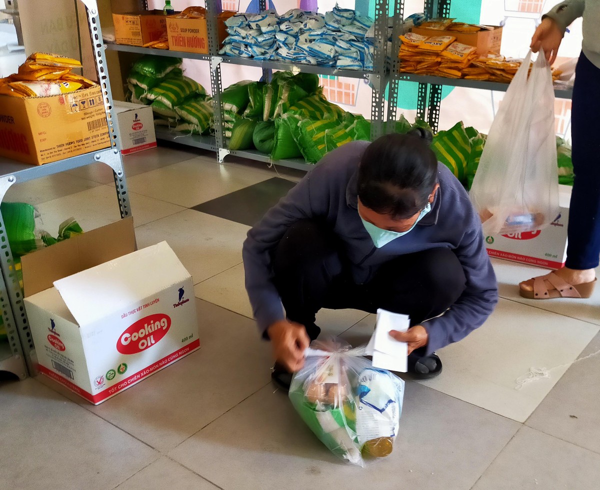 Siêu thị hạnh phúc 0 đồng đã đến Sài Gòn ảnh 7