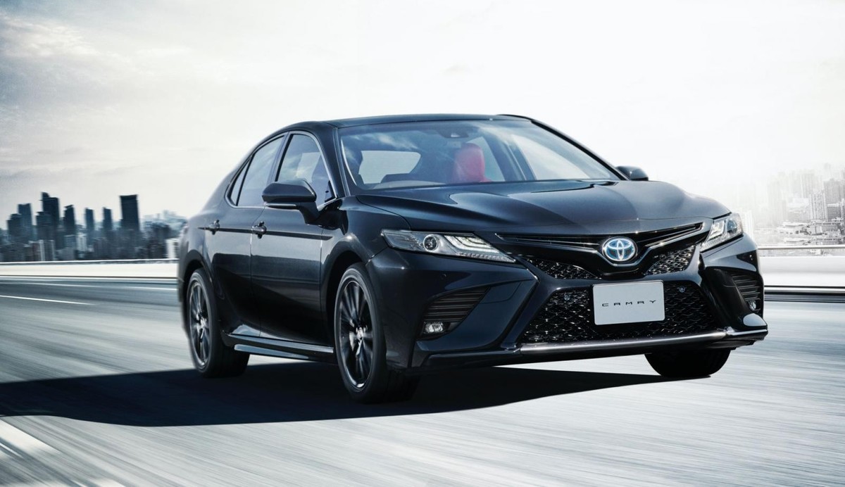 Toyota giới thiệu Camry Black Edition - phiên bản đặc biệt kỷ niệm 40 năm ảnh 1