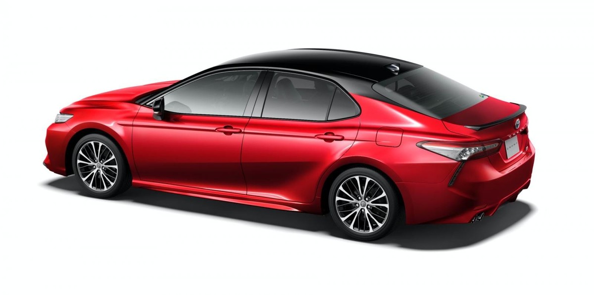 Toyota giới thiệu Camry Black Edition - phiên bản đặc biệt kỷ niệm 40 năm ảnh 9