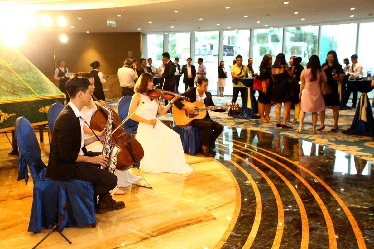 Những hình ảnh ấn tượng tại lễ trao giải Cuộc bình chọn Doanh nghiệp niêm yết năm 2018 ảnh 13