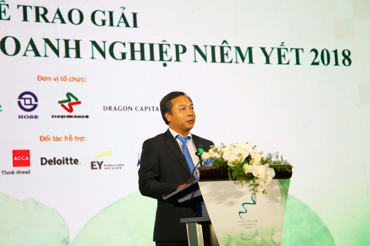Những hình ảnh ấn tượng tại lễ trao giải Cuộc bình chọn Doanh nghiệp niêm yết năm 2018 ảnh 3