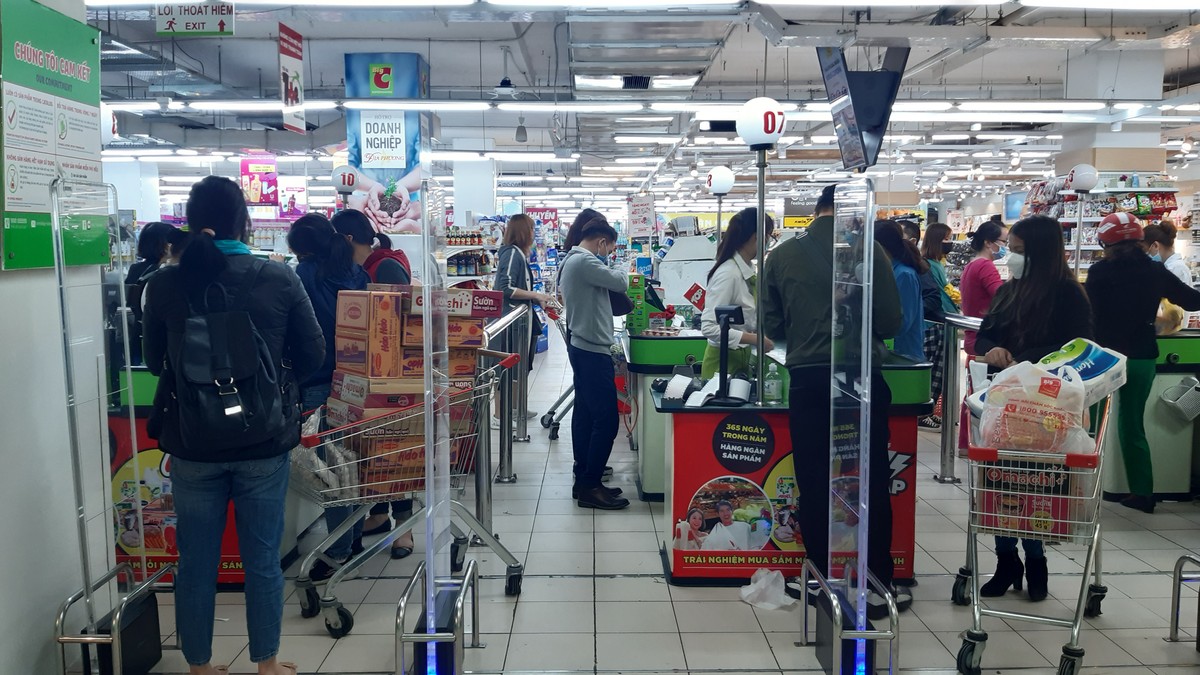 Siêu thị dồi dào mặt hàng đáp ứng nhu cầu khách hàng ảnh 14