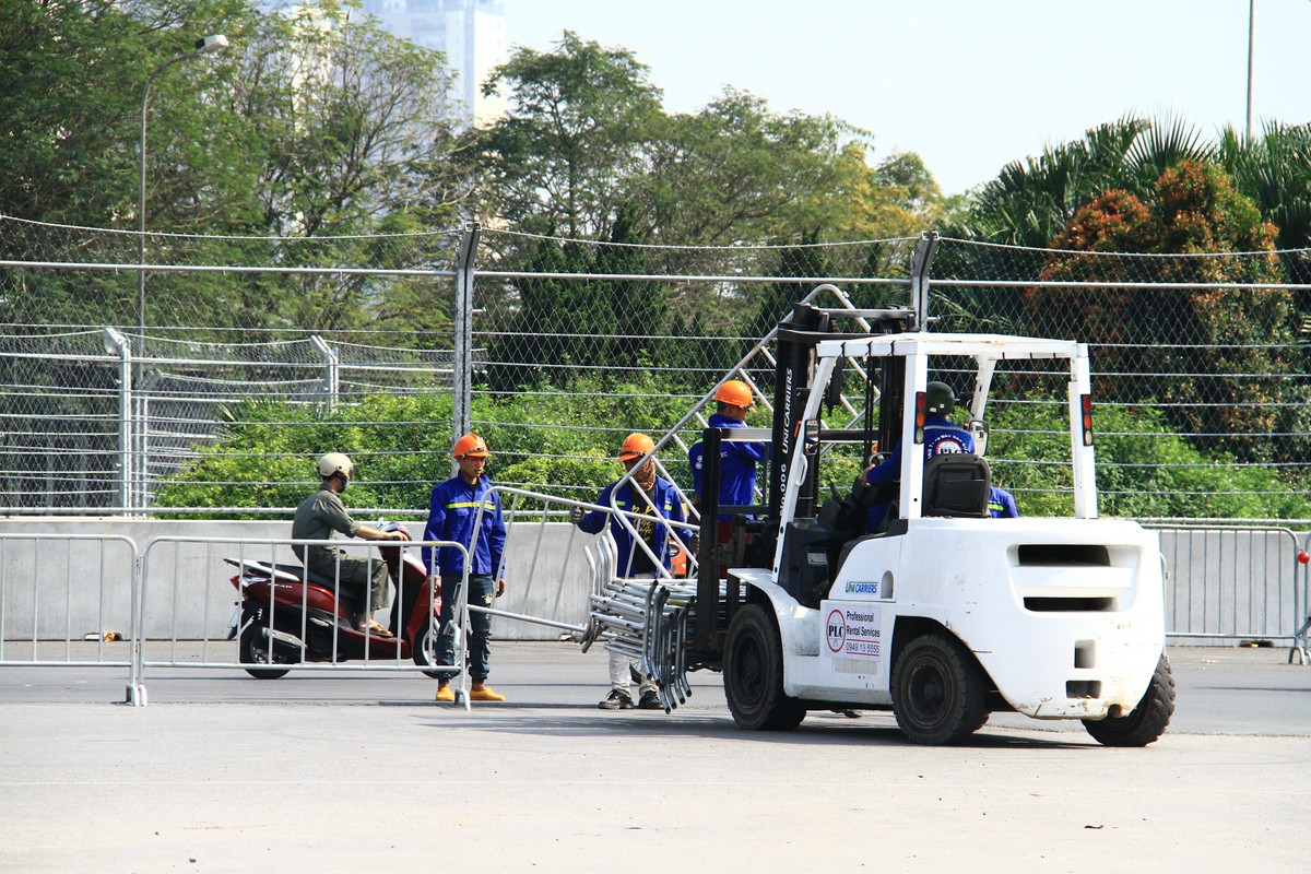 Hoãn giải F1, nhà thầu vẫn mải miết thi công để nghiệm thu ảnh 8