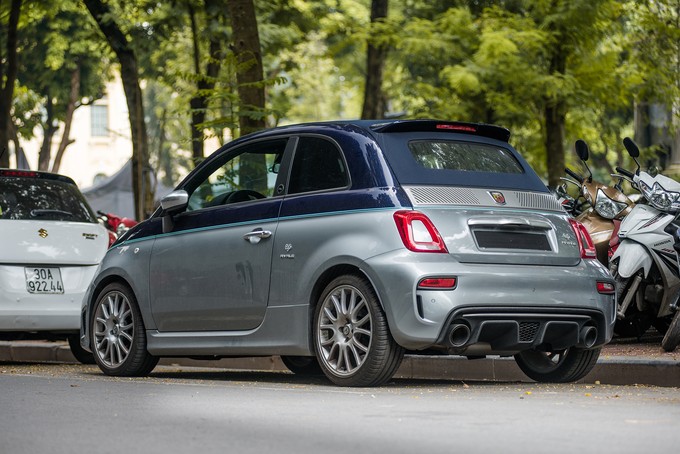 'Mui trần tí hon' Fiat 500 giá gần 3 tỷ tại Việt Nam ảnh 3