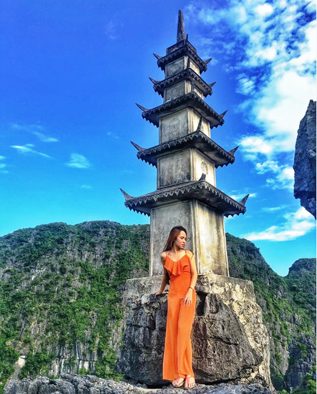 Hang Múa: Điểm “check-in” trên “lưng chừng trời” đẹp không tưởng ở Ninh Bình! ảnh 9