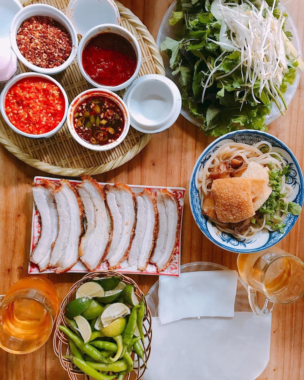 4 địa chỉ bánh tráng thịt heo ngon ở Đà Nẵng ảnh 1