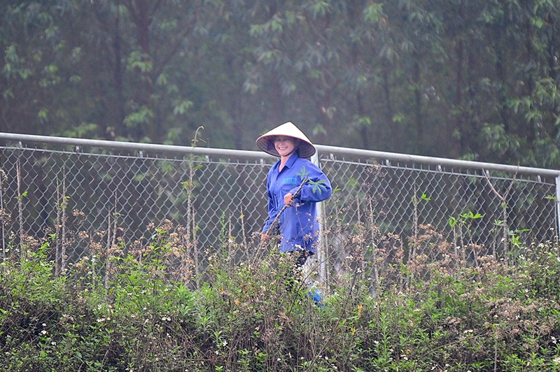 Giỡn với tử thần trên đường cao tốc Nội Bài – Lào Cai ảnh 11