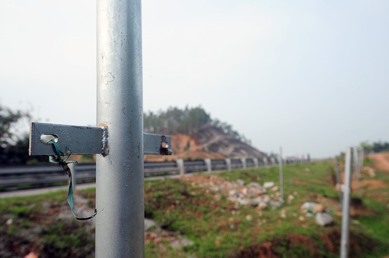 Giỡn với tử thần trên đường cao tốc Nội Bài – Lào Cai ảnh 3