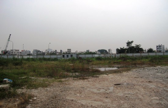 So với thời điểm cuối năm 2013 (ảnh), đến nay, dự án không có nhiều thay đổi. Chung cư Booyoung Vina