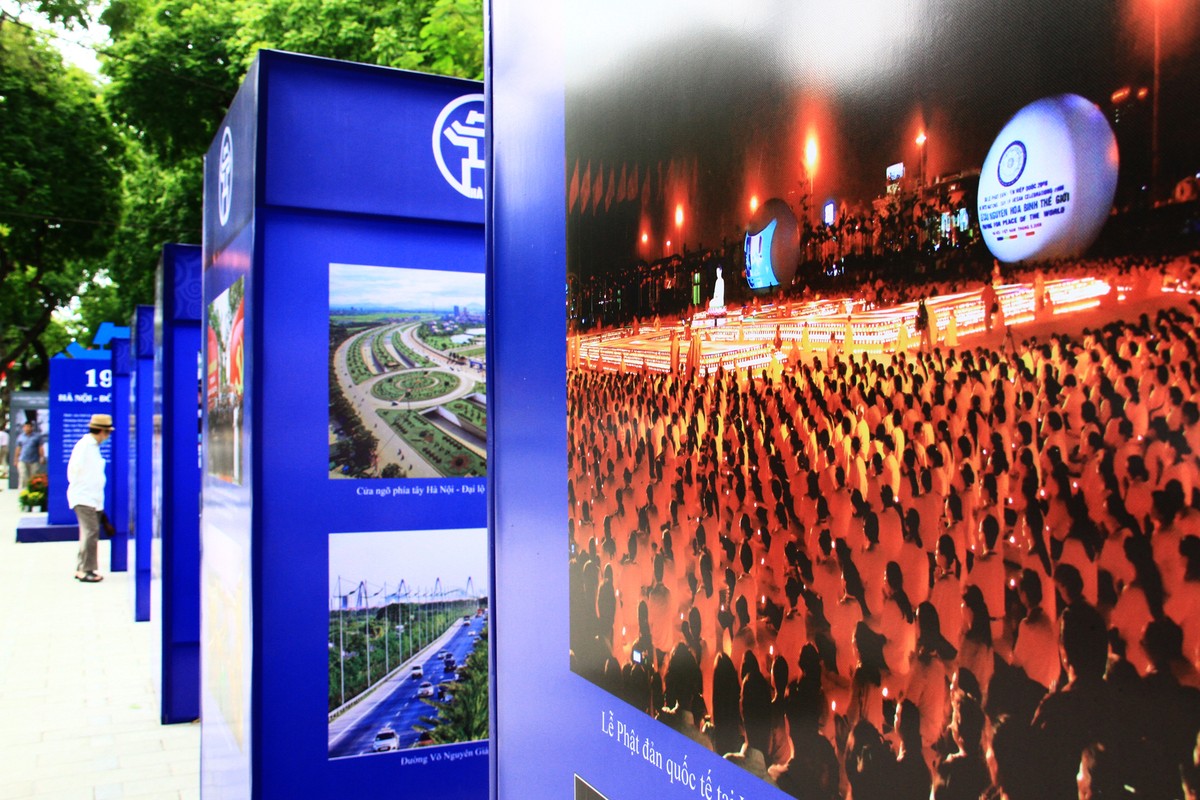 Nhiều hình ảnh về Thủ đô các thời ký được giới thiệu. Nhiều hình ảnh về Thủ đô các thời ký được giới thiệu.