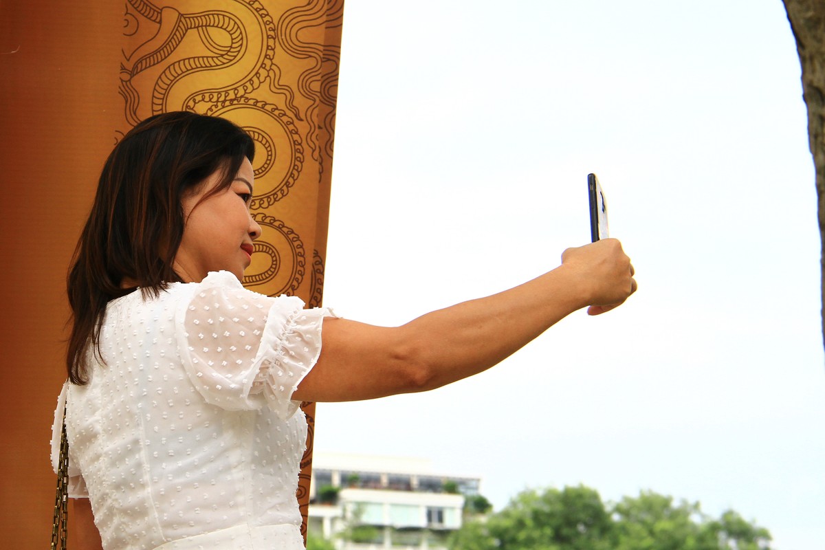 Lưu lại chút kỷ niệm. Lưu lại chút kỷ niệm.