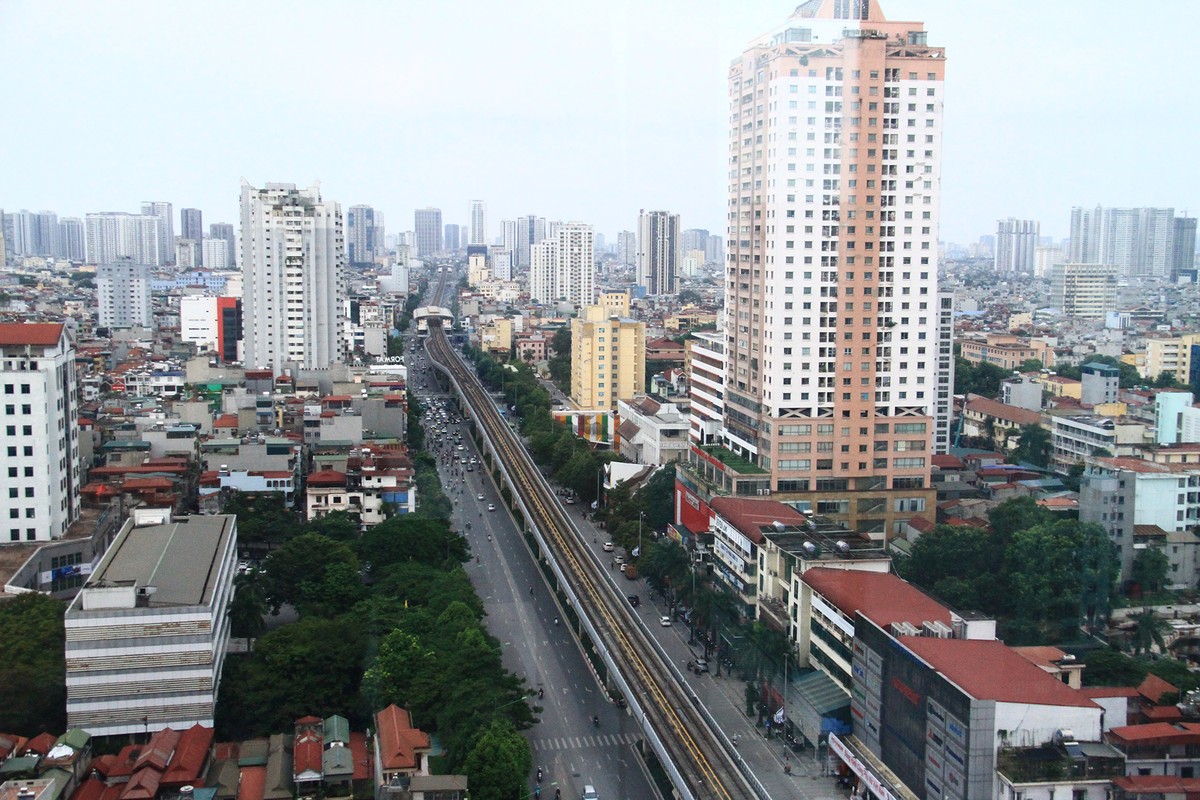 Đường sắt Cát Linh - Hà Đông. Ảnh: Thành Nguyễn. Đường sắt Cát Linh - Hà Đông. Ảnh: Thành Nguyễn.