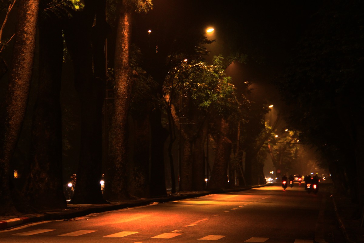 Đêm Hà Nội. Ảnh: Thành Nguyễn. Đêm Hà Nội. Ảnh: Thành Nguyễn.