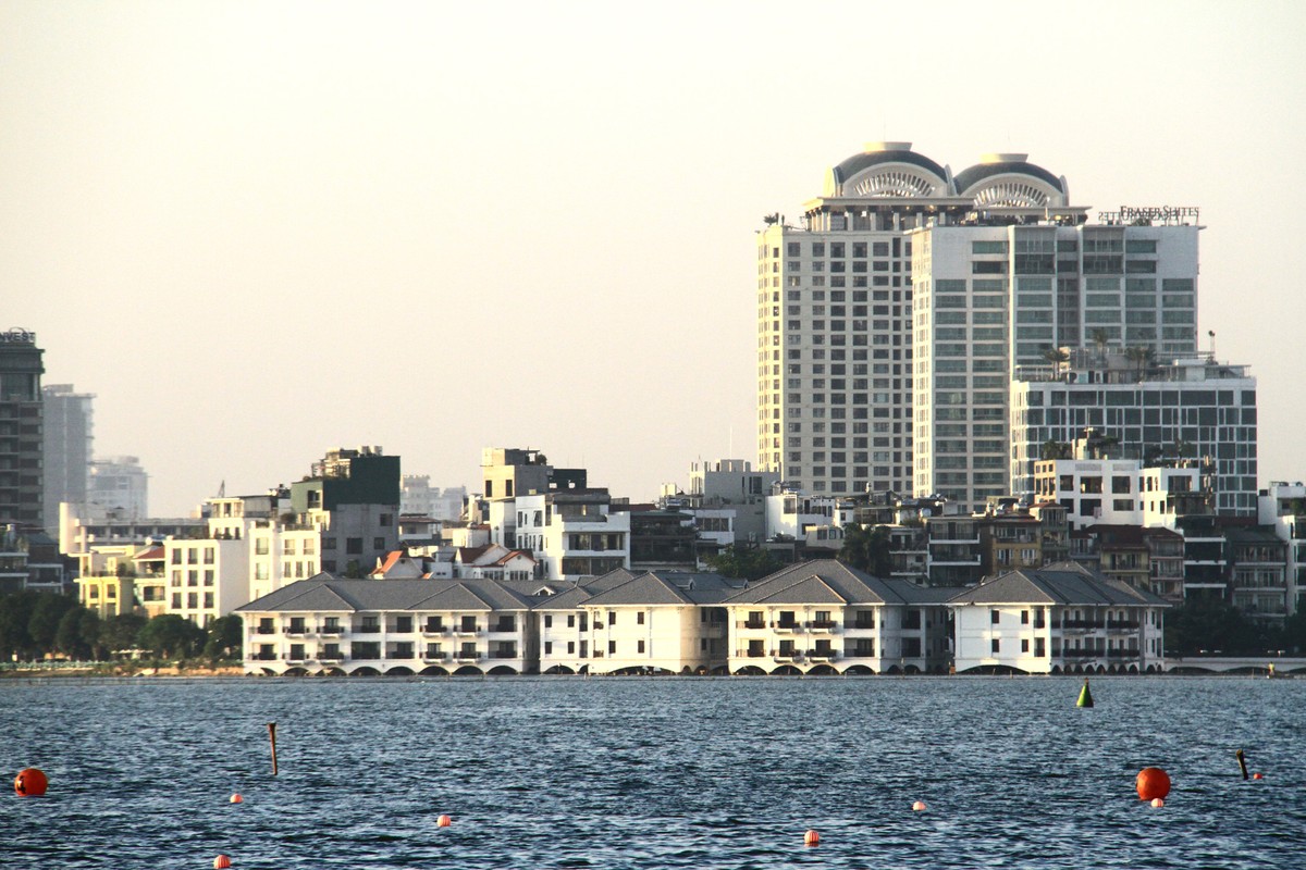 Góc khách sạn ở Hồ Tây. Góc khách sạn ở Hồ Tây.