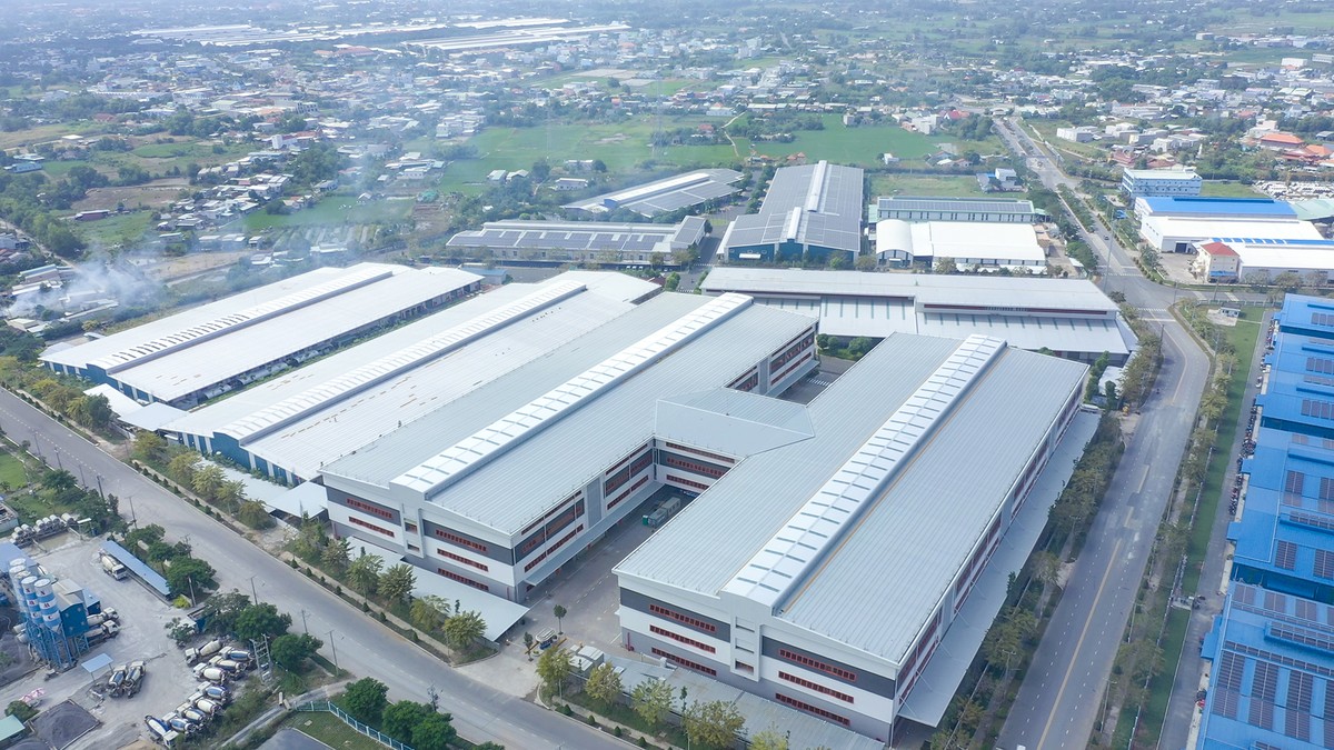 2 năm qua, thị trường chứng kiến nhiều tay chơi mới trong lĩnh vực bất động sản công nghiệp. 2 năm qua, thị trường chứng kiến nhiều tay chơi mới trong lĩnh vực bất động sản công nghiệp.