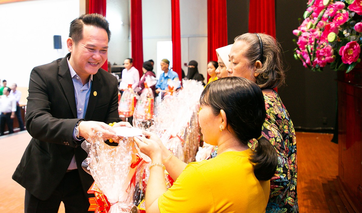 Tập đoàn TTC đã thực hiện nhiều hoạt động thiện nguyện để đồng hành cùng các tỉnh thành trong nước nhân dịp Xuân Quý Mão 2023. Tập đoàn TTC đã thực hiện nhiều hoạt động thiện nguyện để đồng hành cùng các tỉnh thành trong nước nhân dịp Xuân Quý Mão 2023.