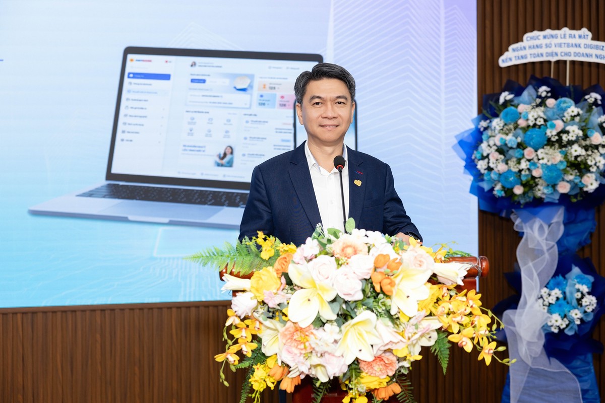 Ông Nguyễn Hữu Phúc – Phó tổng giám đốc VNPAY chia sẻ tại buổi lễ Ông Nguyễn Hữu Phúc – Phó tổng giám đốc VNPAY chia sẻ tại buổi lễ