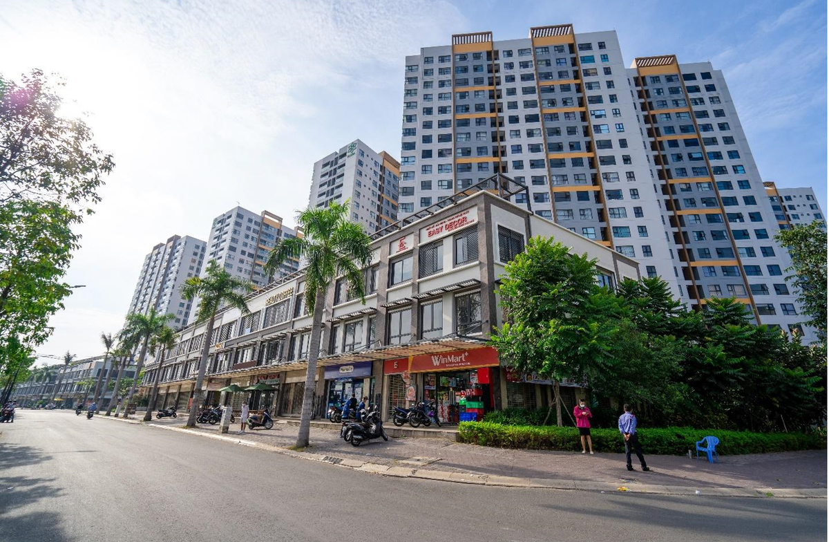 Khu đô thị Mizuki Park hiện hữu thu hút hơn 12.000 cư dân về sinh sống và làm việc. Khu đô thị Mizuki Park hiện hữu thu hút hơn 12.000 cư dân về sinh sống và làm việc.