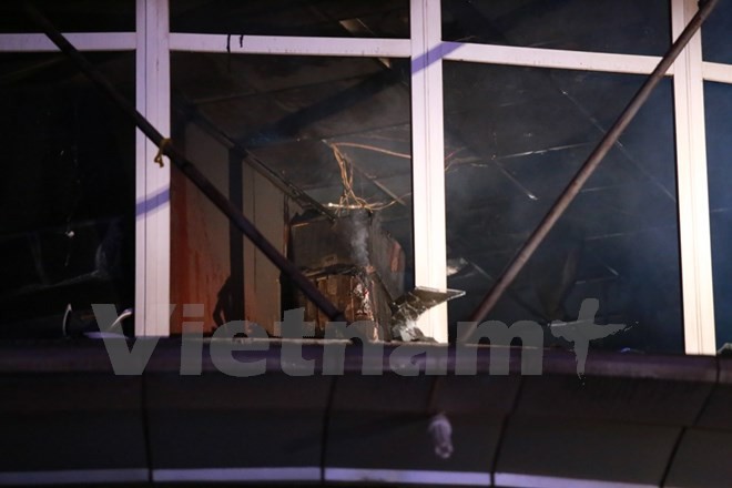 Hà Nội: Cháy chung cư Vimeco giữa đêm, hàng trăm người tháo chạy ảnh 2