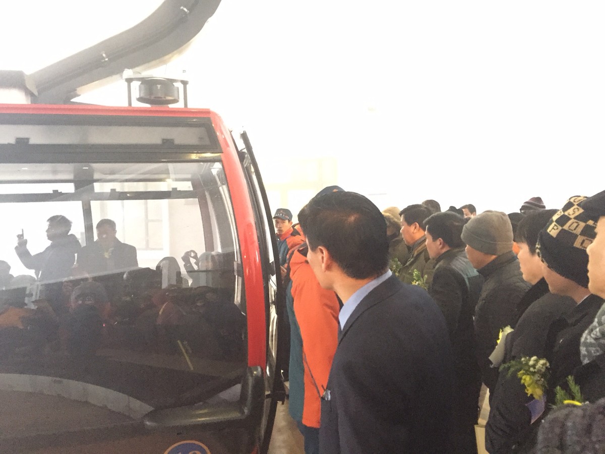 Biển mây kỳ ảo nhìn từ cáp treo Fansipan Sapa ảnh 6