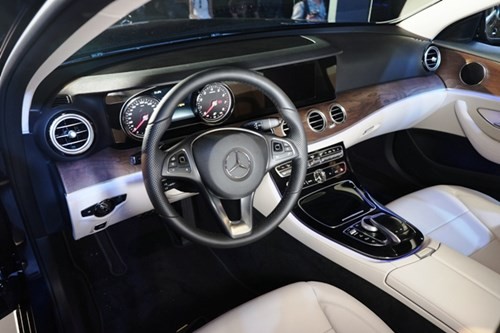 Khám phá Mercedes-Benz E-class thế hệ mới về Việt Nam ảnh 4 Khám phá Mercedes-Benz E-class thế hệ mới về Việt Nam ảnh 4