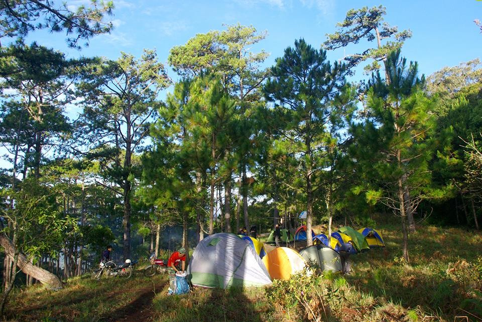 Trekking trên "nóc nhà Tây Nguyên" Bidoup ảnh 8