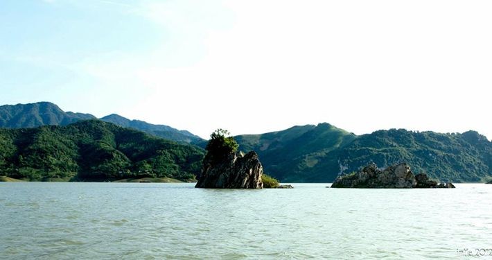 Thung Nai – điểm hẹn lý tưởng mùa hè ảnh 2 Thung Nai – điểm hẹn lý tưởng mùa hè ảnh 2