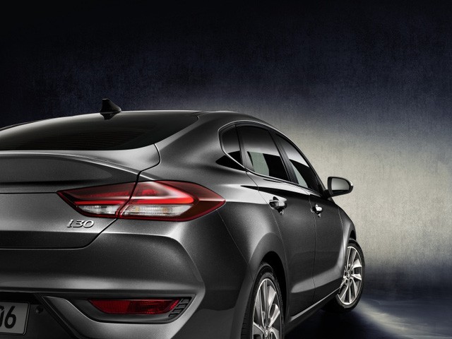 Hyundai tiếp tục làm mới i30 bằng bản Fastback ảnh 6 Hyundai tiếp tục làm mới i30 bằng bản Fastback ảnh 6