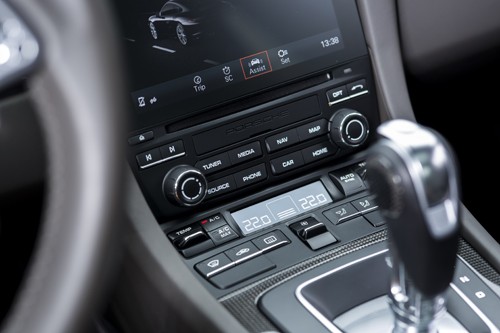 Nước Đức trong một chiếc Porsche 911 giá 8 tỷ ảnh 7 Nước Đức trong một chiếc Porsche 911 giá 8 tỷ ảnh 7