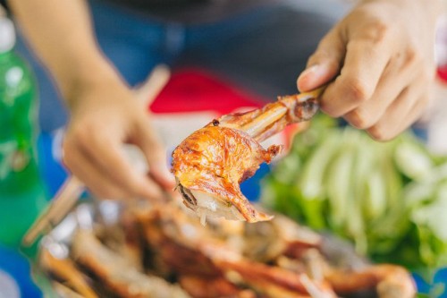 Gà đốt lá chúc - món chỉ ngon khi ăn ở An Giang ảnh 2 Gà đốt lá chúc - món chỉ ngon khi ăn ở An Giang ảnh 2