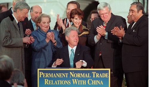 Nạn ăn cắp bản quyền khiến Trump gây chiến thương mại với Trung Quốc ảnh 2 Nạn ăn cắp bản quyền khiến Trump gây chiến thương mại với Trung Quốc ảnh 2