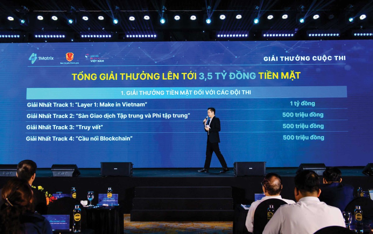 Giải thưởng giá trị rất lớn là một trong những đặc điểm nổi bật của VietChain Talents nhằm khẳng định vai trò và tầm quan trọng của nhân tài trong lĩnh vực blockchain.