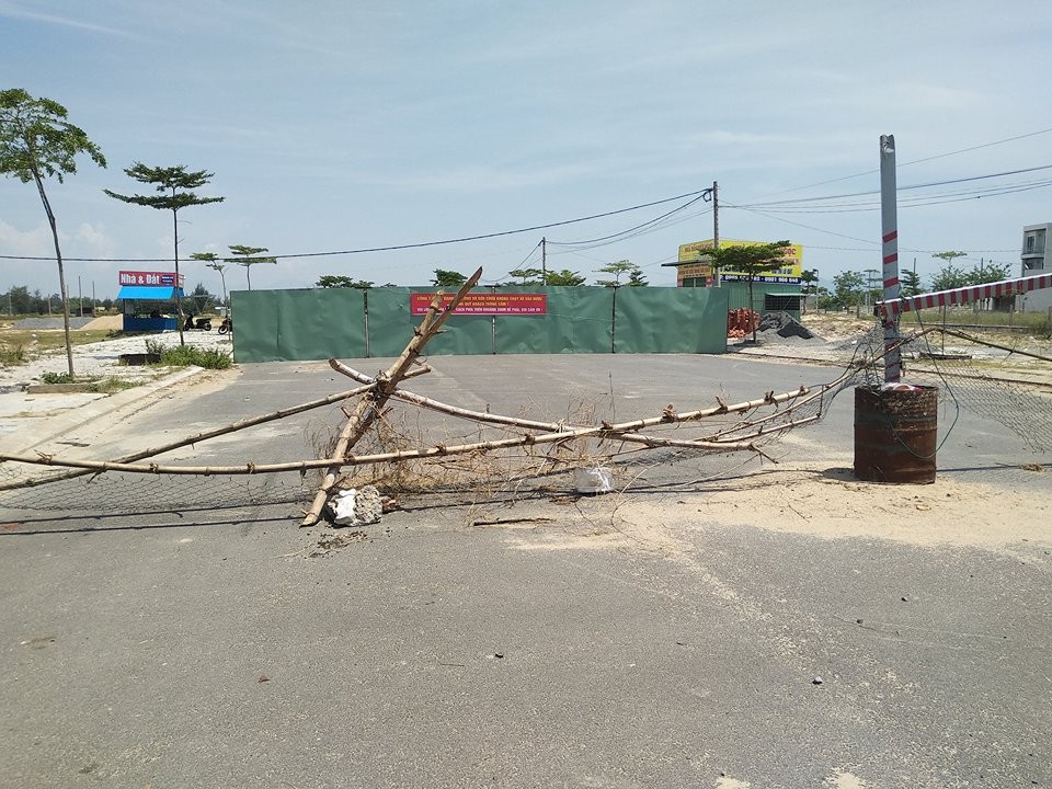 Quảng Nam: Cả thập kỷ chờ đợi đất tái định cư, dân bức xúc rào đường vào dự án ảnh 1