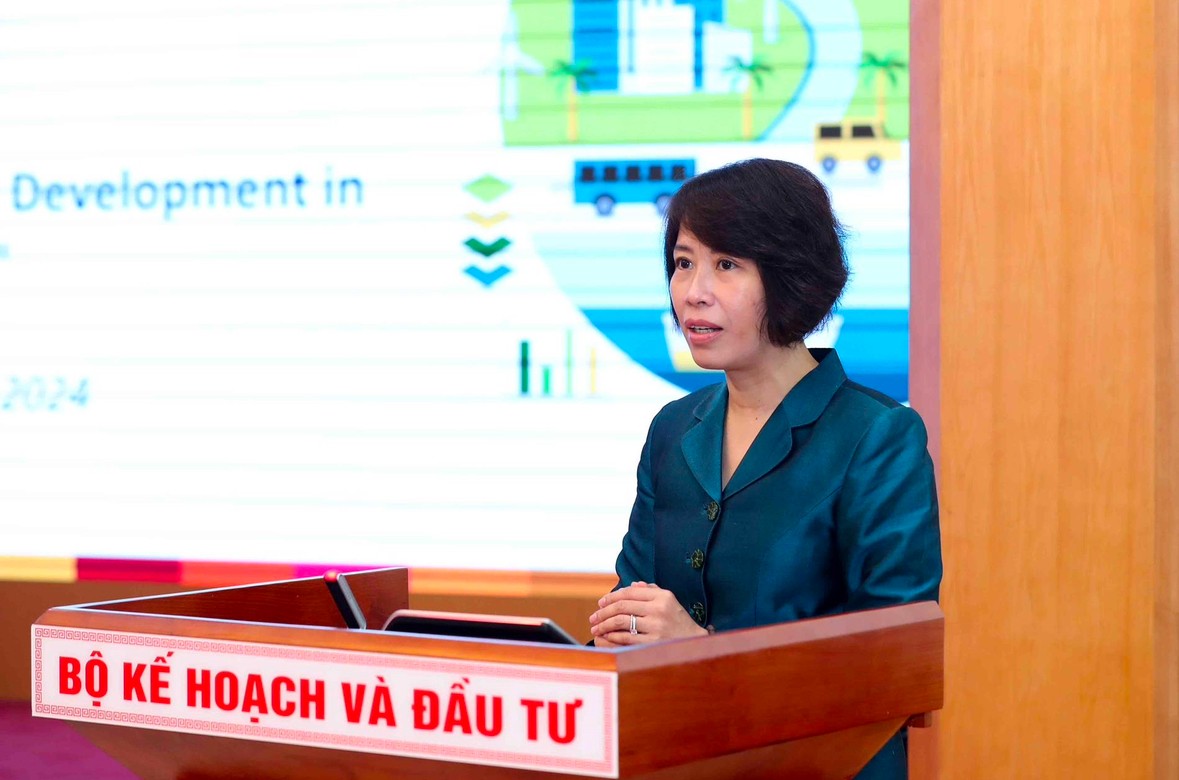 Thứ trưởng Bộ Kế hoạch và Đầu tư Nguyễn Thị Bích Ngọc tại Hội thảo công bố Nghiên cứu Thứ trưởng Bộ Kế hoạch và Đầu tư Nguyễn Thị Bích Ngọc tại Hội thảo công bố Nghiên cứu