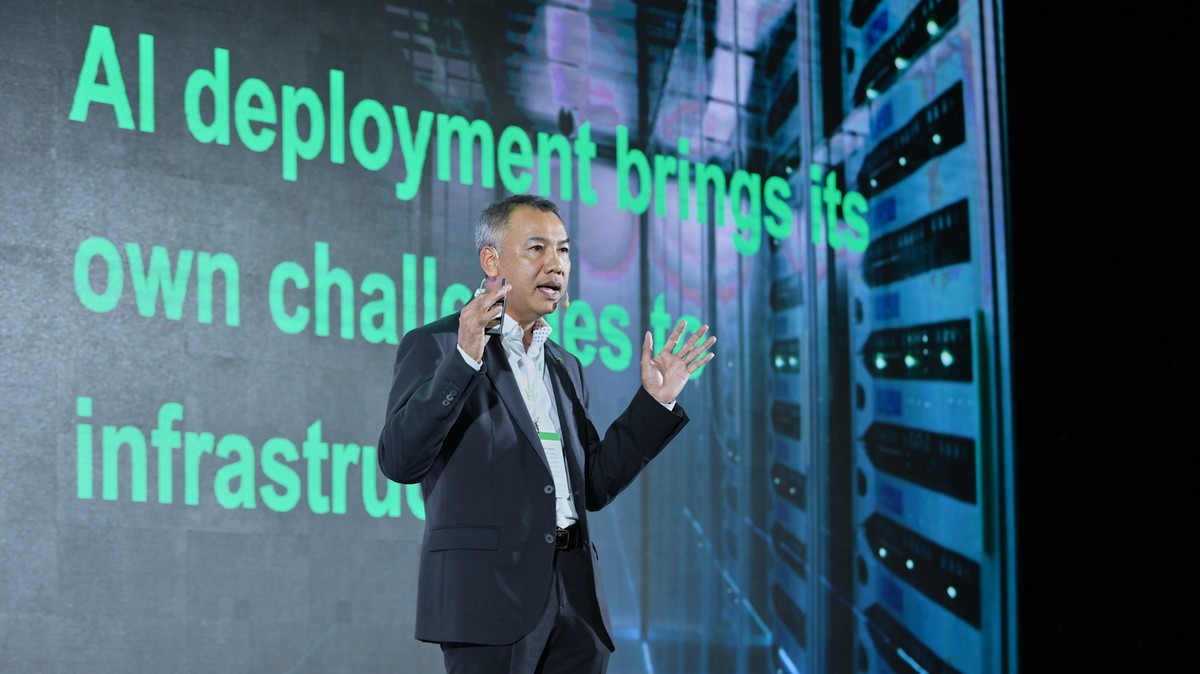 Ông Đồng Mai Lâm, Tổng Giám đốc Schneider Electric Việt Nam và Campuchia chia sẻ tại sự kiện