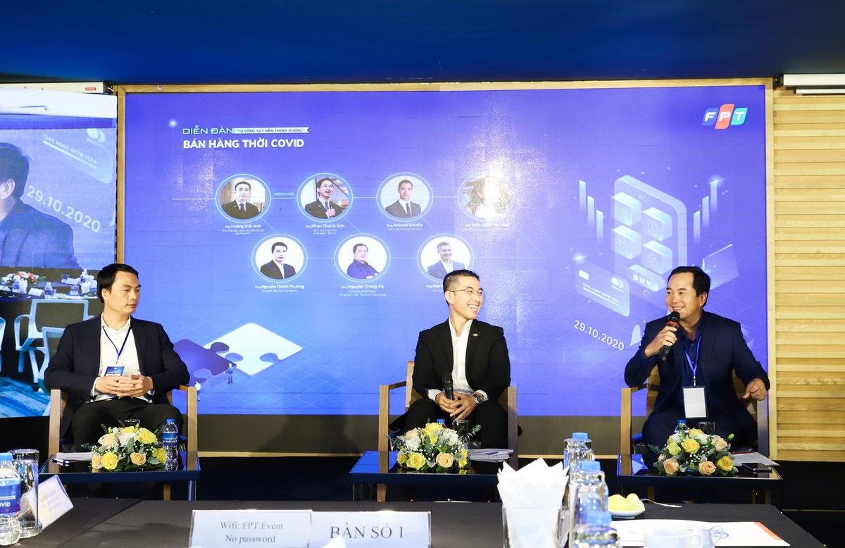 Ông Nguyễn Trung Vũ - Chủ tịch HĐQT Cen Group chia sẻ về những thách thức và cơ hội của ngành bất động sản nói chung và Cen Group nói riêng trong đại dịch Covid- 19 Ông Nguyễn Trung Vũ - Chủ tịch HĐQT Cen Group chia sẻ về những thách thức và cơ hội của ngành bất động sản nói chung và Cen Group nói riêng trong đại dịch Covid- 19