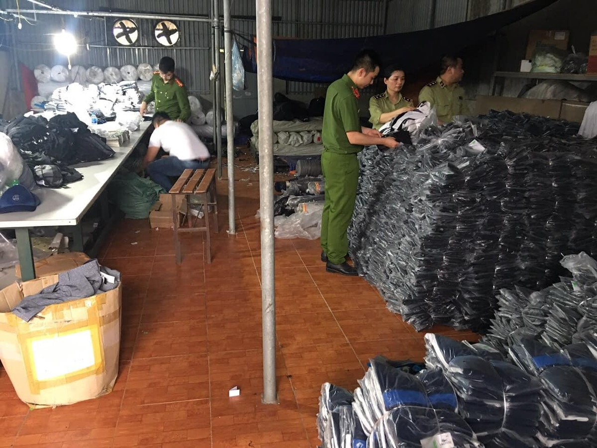 Lực lượng chức năng tiếp tục điều tra làm rõ và xử lý theo quy định của pháp luật Lực lượng chức năng tiếp tục điều tra làm rõ và xử lý theo quy định của pháp luật