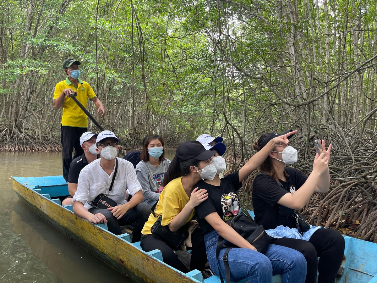 Tour du lịch Cần Giờ là điểm đến lý tưởng cho du khách du lịch an toàn. Tour du lịch Cần Giờ là điểm đến lý tưởng cho du khách du lịch an toàn.