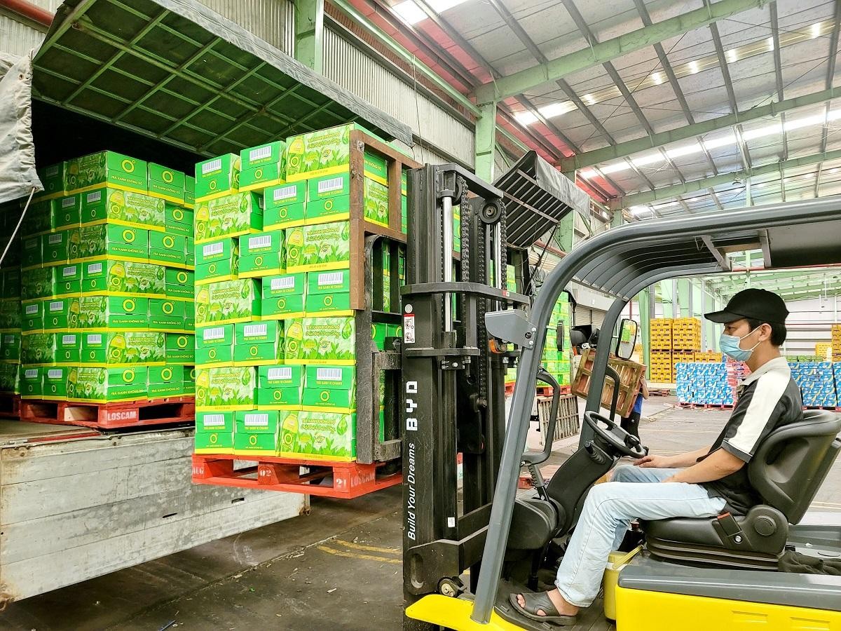 Tân Hiệp Phát bắt đầu thực hiện chương trình tiếp sức để chung tay cùng các đối tác, đại lý và người tiêu dùng vượt qua khó khăn do đại dịch. Tân Hiệp Phát bắt đầu thực hiện chương trình tiếp sức để chung tay cùng các đối tác, đại lý và người tiêu dùng vượt qua khó khăn do đại dịch.