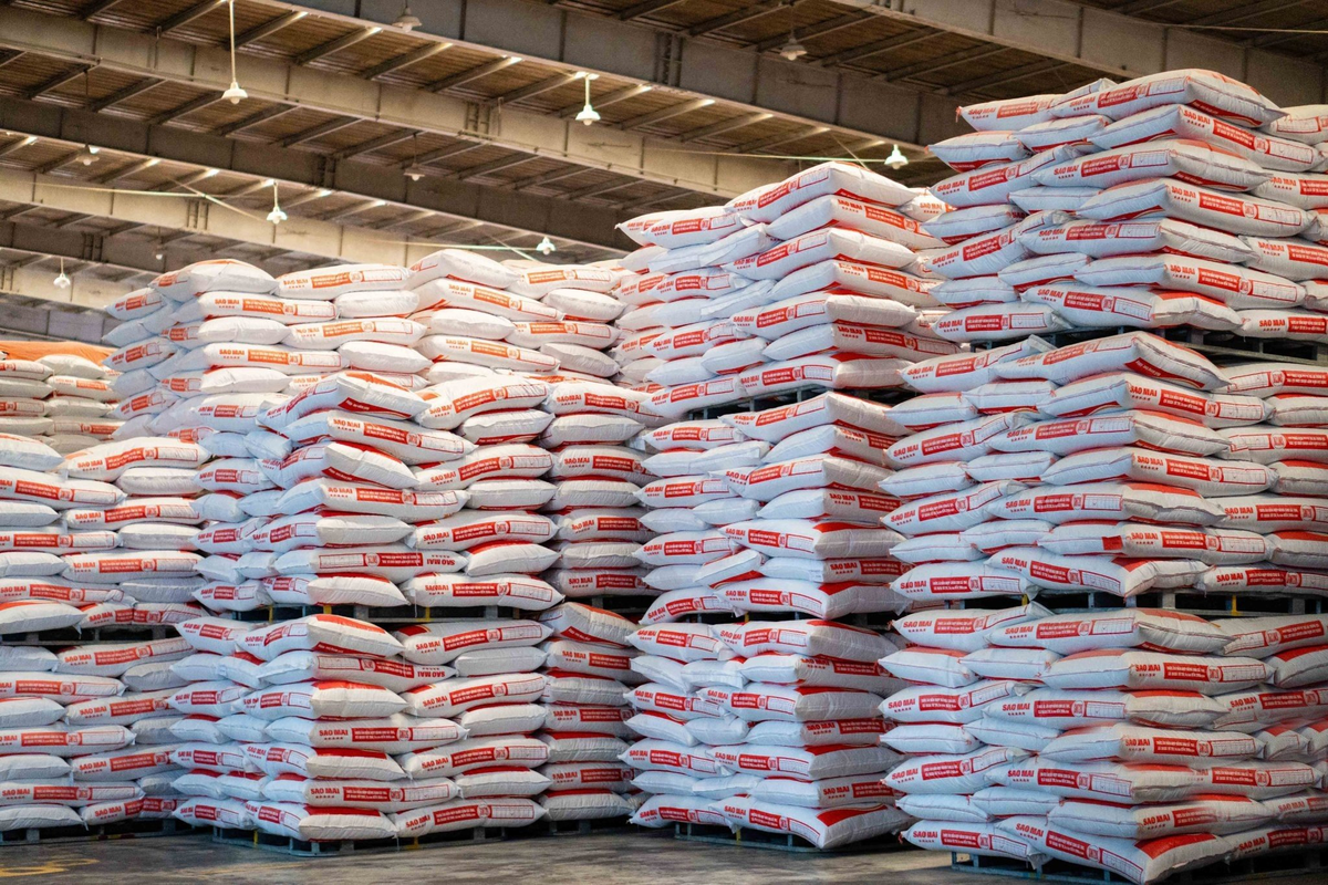 Sao Mai Super Feed đã góp phần tạo bước đột phá cải thiện chất lượng cá thương phẩm. Sao Mai Group đã tiên phong đầu tư khép kín chuỗi giá trị cá tra theo mô hình 3F (Feed - Fish - Food). Sao Mai Super Feed đã góp phần tạo bước đột phá cải thiện chất lượng cá thương phẩm. Sao Mai Group đã tiên phong đầu tư khép kín chuỗi giá trị cá tra theo mô hình 3F (Feed - Fish - Food).