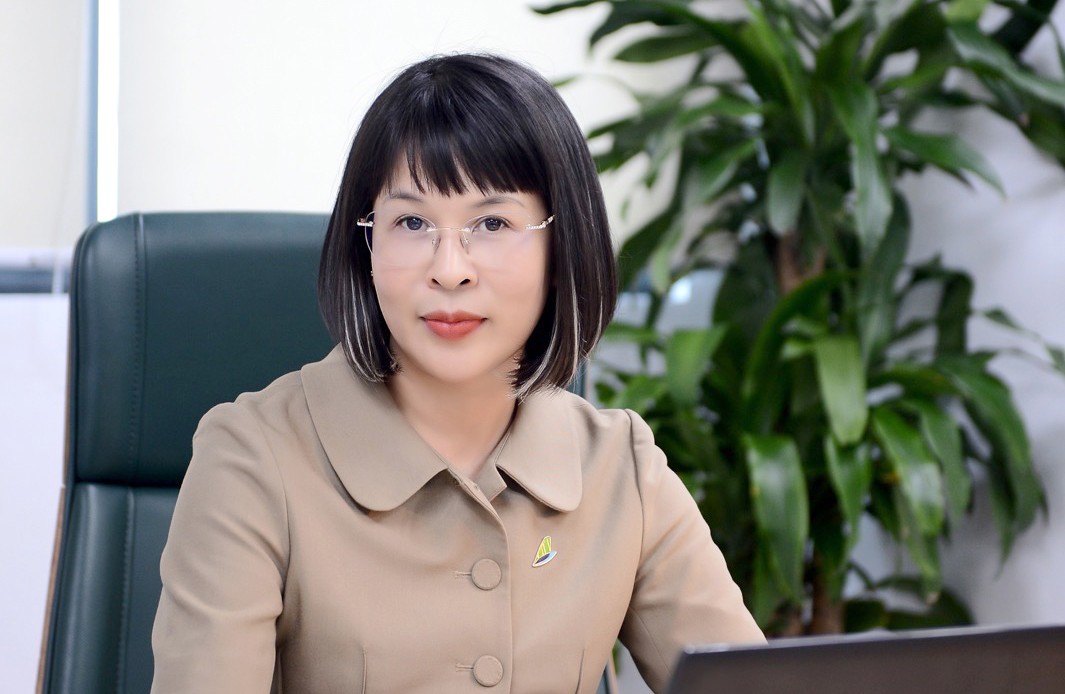 Bà Lê Thị Trúc Quỳnh, hiện là Phó tổng giám đốc Bamboo Airways làm thành viên HĐQT nhiệm kỳ 2023 - 2028. Bà Lê Thị Trúc Quỳnh, hiện là Phó tổng giám đốc Bamboo Airways làm thành viên HĐQT nhiệm kỳ 2023 - 2028.