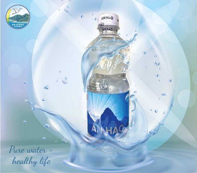Nước uống thiên nhiên An Hảo chắt lọc tinh hoa vạn niên của Đất - Trời vùng Bảy Núi An Giang. Nước uống thiên nhiên An Hảo chắt lọc tinh hoa vạn niên của Đất - Trời vùng Bảy Núi An Giang.