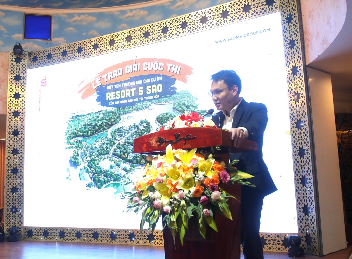 Ông Lê Tuấn Anh - Tổng giám đốc Sao Mai Group chúc mừng và cảm ơn sự tham gia của các thí sinh dự thi. Ông Lê Tuấn Anh - Tổng giám đốc Sao Mai Group chúc mừng và cảm ơn sự tham gia của các thí sinh dự thi.