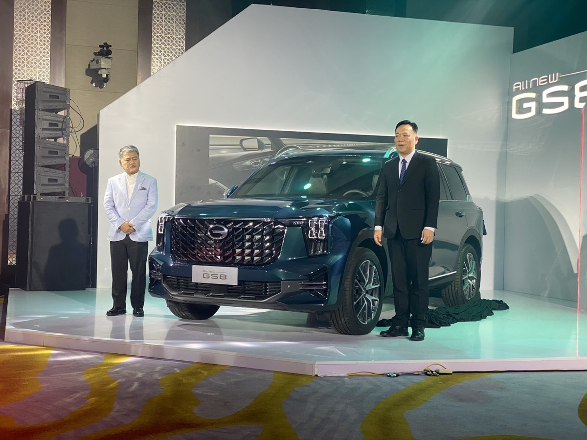 All-New GS8 thế hệ mới ra mắt. Chiếc xe 7 chỗ ngồi linh hoạt. GS8 bán ở Việt Nam với hai phiên bản gồm GL 2WD giá 1,269 tỷ đồng và GT 2WD giá 1,369 tỷ đồng