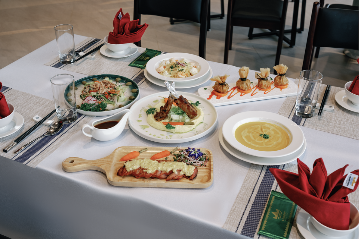 Ẩm thực tại LAMORI bật tung cảm xúc vị giác cho thực khách. Ẩm thực tại LAMORI bật tung cảm xúc vị giác cho thực khách.