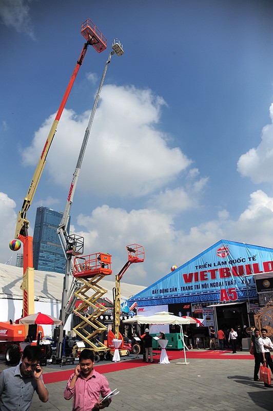 Vietbuild Hà Nội 2016 “nóng” cùng gian hàng bất động sản ảnh 2